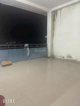 Nhà xã hội Việt Sing(Vsip 1) sổ hồng 375 triệu, sang tên Cho Sài Gòn được. Cho thuê được 2,5 tr/th