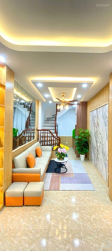 BÁN NHÀ PHỐ NGUYỄN KHOÁI - QUẬN HOÀNG MAI - Ô TÔ ĐỖ CỬA - 32M2 X 5 TẦNG, 3.6 TỶ