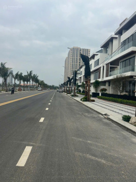 Lô đất duy nhất, rẻ nhất, mặt đường 7m5, hướng Đông Nam, giao thông thuận tiện, giá chỉ hơn 3 tỷ