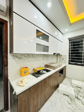 KHƯƠNG ĐÌNH 6TẦNG THANG MÁY 2 MẶT TIỀN Ô TÔ ĐỖ CỬA KINH DOANH MỌI MÔ HÌNH NHỈNH 13T.Ỷ