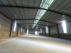 Hiện tại đang còn kho thuê 150m2, 200m2, 250m2, 320m2, 1500m2, kho nhà xưởng