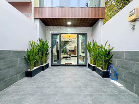 Nhà riêng 4PN, 5WC, 3 tầng, giá 7,5 tỷ, diện tích 82,67 m2 tại Huỳnh Tấn Phát, Tân Phú, Q7