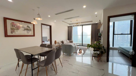 Chính chủ cho thuê CH 3 phòng ngủ Sunshine City 98m2 giá 23tr full nội thất tòa S2 ban công Nam