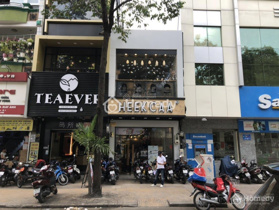 Cho thuê mặt bằng hàng hiếm phố Huỳnh Thúc Kháng cực đông văn phòng gần nhiều Đại Học