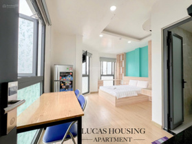 Studio cửa sổ trời đối diện công viên Hoàng Văn Thụ, nội thất cao cấp, đầy đủ