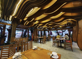 CHO THUÊ NHÀ HÀNG 2 MẶT TIỀN KHU HẢI CHÂU , DIỆN TÍCH 900M2 , ĐẬU OTO THOẢI MÁI , GỌI VĂN PHÚ