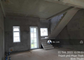 2,9 tỷ! Không đâu rẻ hơn. Nhà phố Novaworld Phan Thiết 121m2, liền kề hồ bơi, công viên 5000m2