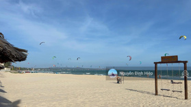 Bán 220m2 thổ cư mặt tiền biển Nguyễn Đình Chiểu, Hàm Tiến