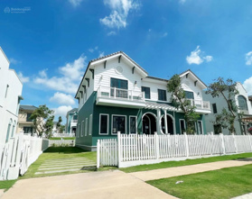 BT song lập 10x20m giá 6,2 tỷ đường 16m, đơn lập 10x20m 6,4 tỷ, cam kết đăng là có. 0981 331 145