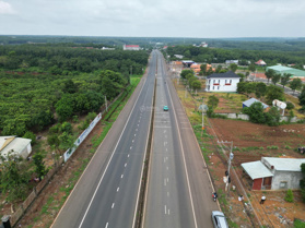 Đất mặt đường DT741 mở kho xưởng công ty, nhà xưởng vị trí cửa ngõ vào TP. Đồng Xoài