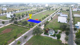 Bán nền 90m2, đường thông, đối diện công viên, giá rẻ, dự án Cát Tường Phú Hưng