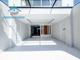 Chắc chắn sẽ si mê nhà phố cổ điển luxury sang trọng KDC ven sông Lê Văn Lương Nhà Bè - Giá 9.5 tỷ