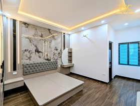 Nhà xây mới 4 tầng độc lập quận lê chân. Cách mặt đường oto chạy 2 chiều 10m