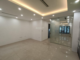 Cho thuê nhà fivestar Đình Thôn - Phố người Hàn - Mễ Trì 75m2 5 tầng. MT 5m. Thang máy. Giá 75tr