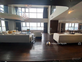 Cho thuê siêu phẩm penthouse duplex đường Hoàng Đạo Thúy 250m2 4 phòng ngủ full nội thất sang trọng