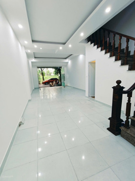 Nhà Rẻ Nhất Nguyễn Văn Lộc - Mỗ Lao, DT 85m2, 4 tầng, Vỉa hè - Ô tô đỗ, kinh doanh đỉnh