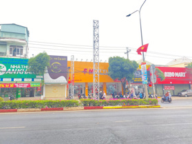 Chính chủ Bán nhà Mặt tiền vòng xoay ngã tư TP. Đồng Xoài