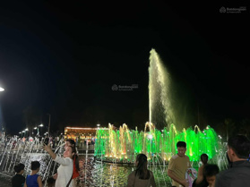 Nền VIP đặc biệt, 2 mặt tiền trước sau, view triệu đô, đối diện công viên 7 Kỳ Quan 2,3 ha