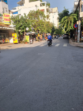 Bán nhà c4, 80m2, mặt tiền đường 79, quận 7, HCM. Nhà chính chủ (0903 366 366)