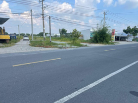 Bán đất 140m2, gần đường Lạc Hồng, chỉ 700 triệu VND