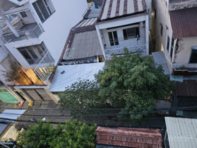 Hẻm oto 685 XVNT - Bình Thạnh - 69.2m2 - 5 tầng BTCT - có sân để xe hơi - 9.9 tỷ