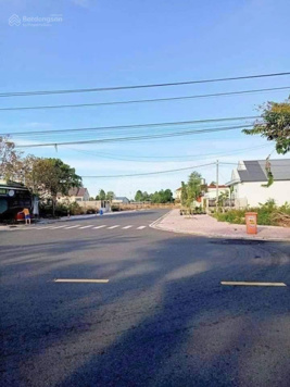 Bán Đất MT TTHC Hớn Quản, DT 10x25m Full ODT cách QL13 chỉ 150m giá 2,7 tỷ TL, SHR công chứng liền