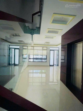 Nhà phố GD1 DT 5x21 hầm trệt 3 lầu NT văn phòng có thang máy đang cho thuê 30tr/tháng giá 20.X tỷ
