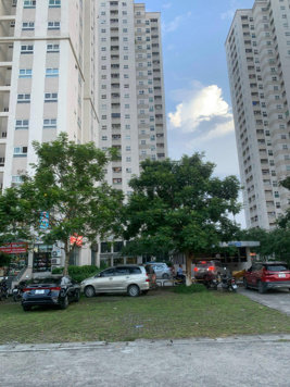 Cần tiền bán kiot khối đế chung cư 2 tầng, sổ lâu dài, Kinh doanh tốt. Giá rẻ hơn chung cư