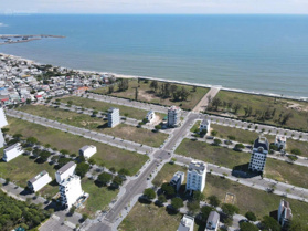 Bán cặp D2 hướng biển (Đông Nam) giá tốt dự án Ocean Dunes