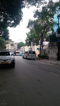 Cho thuê nhà Dịch Vọng, Cầu Giấy, 95m2 4 tầng làm văn phòng, nhà ở, hợp kinh doanh online