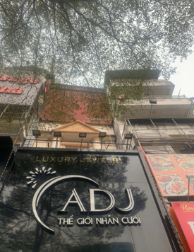 Cho thuê nhà mặt phố Xã Đàn, 60 triệu VND, 77m2, 3PN, 3WC, chính chủ, hàng siêu hiếm tại