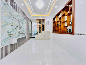 Nhà đẹp khu phân lô vip ngay chợ Hiệp Thành gồm 4PN, 5WC, hẻm nhựa xe tải đậu cửa