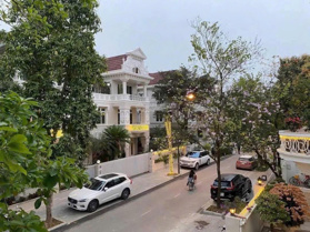 Bán căn biệt thự Ciputra - Tây Hồ 140m2x5 tầng có hầm, mặt trước đường 13.5m, mặt sau là công viên