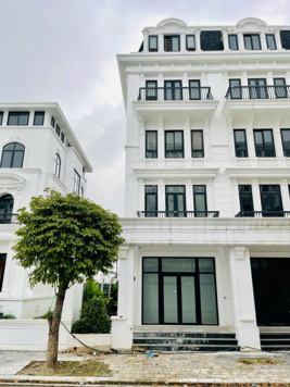 Chính chủ bán căn góc Louis City Hoàng Mai chỉ 37 tỷ, LH ngay 0969 326 288 có giá tốt nhất