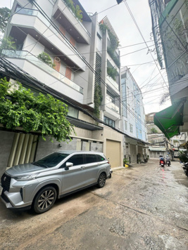 Siêu phẩm! HXH 6m Huỳnh Văn Bánh thông Trường Sa - DT: 5,2 x 16,5m - 4 Tầng - giá 16 tỷ TL