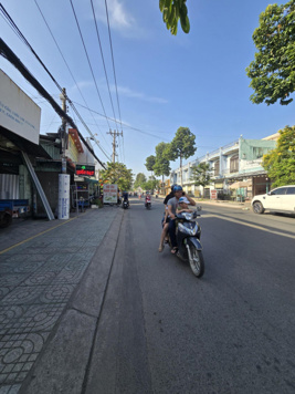 Bán gấp nhà DT 235m2, mặt tiền kinh doanh Nguyễn Ảnh Thủ