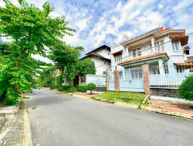 Bán biệt thự Thảo Điền khu đường nội bộ Nguyễn Văn Hưởng, phường Thảo Điền có sân vườn