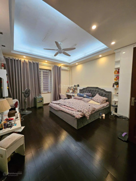 Nhà chính chủ gần ngay Royal City giá chỉ 5,8 tỷ chốt nhanh trước Tết giá siêu rẻ