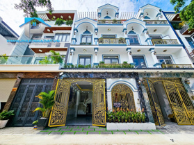 Bán nhà phố tân cổ điển KDC Compoud Green Riverside Huỳnh Tấn Phát, Nhà Bè - Giá 8.5 tỷ, 6.4x12.86m
