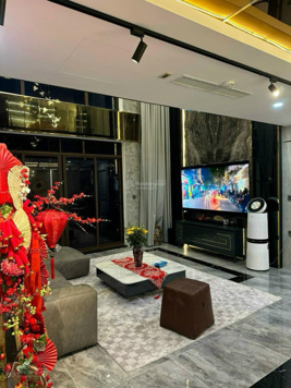 Căn góc 148m2 gồm 4PN Udic Westlake - Nhà mới, tầng cao view thoáng. Ban công Đông Nam