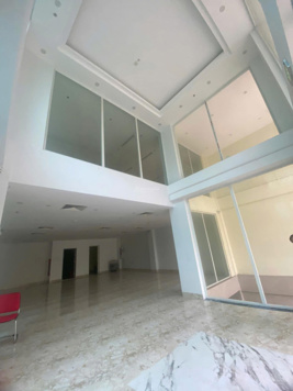 Cho thuê nhà phố Ngọc Thuỵ - vỉa hè - ô tô tránh - thang máy - kinh doanh, văn phòng 240m2