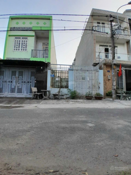 Bán lô đất thổ cư, view công viên, đường nhựa 7m thông, DT: 5 x 20,30 (CN: 101,5m2)