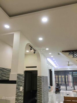 Cho thuê nhà hxt thông đường Sơn Kỳ, 5,2x19m, 1 trệt 2 lầu 1st, 4pn 4wc,.. giá : 20tr/tháng