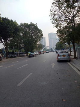 Cho thuê gấp nhà MP Khúc Thừa Dụ, DT 120m2x4T, MT 7m, vỉa hè 10m, vị trí đẹp, giá 60 triệu/th