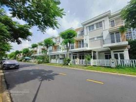 Mua nhà đầu năm nhận ngay lộc vàng liên hệ em ngay có ngay giá tốt