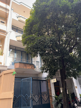 Cho thuê ngay căn nhà đắc địa ngay trung tâm Q.10. Vị trí vàng chỉ cách Vạn Hạnh Mall 2 phút đi bộ,