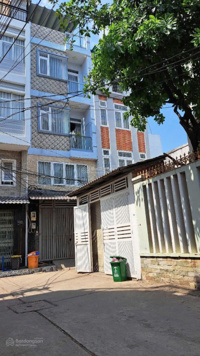 Cho thuê nhà 1 trệt 4 lầu, 3pn hẻm xe hơi đ. Lê Văn Quới, P. Bình Hưng Hòa A, Bình Tân