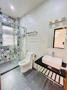 Cho thuê nhà KDC Merita 22tr/th gần vòng xoay Liên Phường 3 lầu 3PN full nội thất. LH 0901 193 009