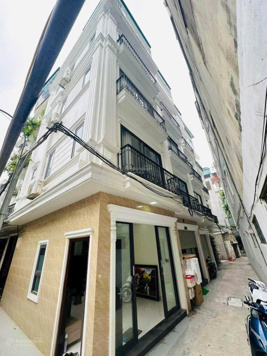 Bán nhà căn góc đầu phố Ngọc Lâm - 5 tầng - full nội thất - 7,8 tỷ