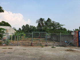 Chính chủ bán đất gần chợ Long Phước DT:10.5x32m 315m có 200 thổ QH MT Long Phước 2A LH: 0901 372 799